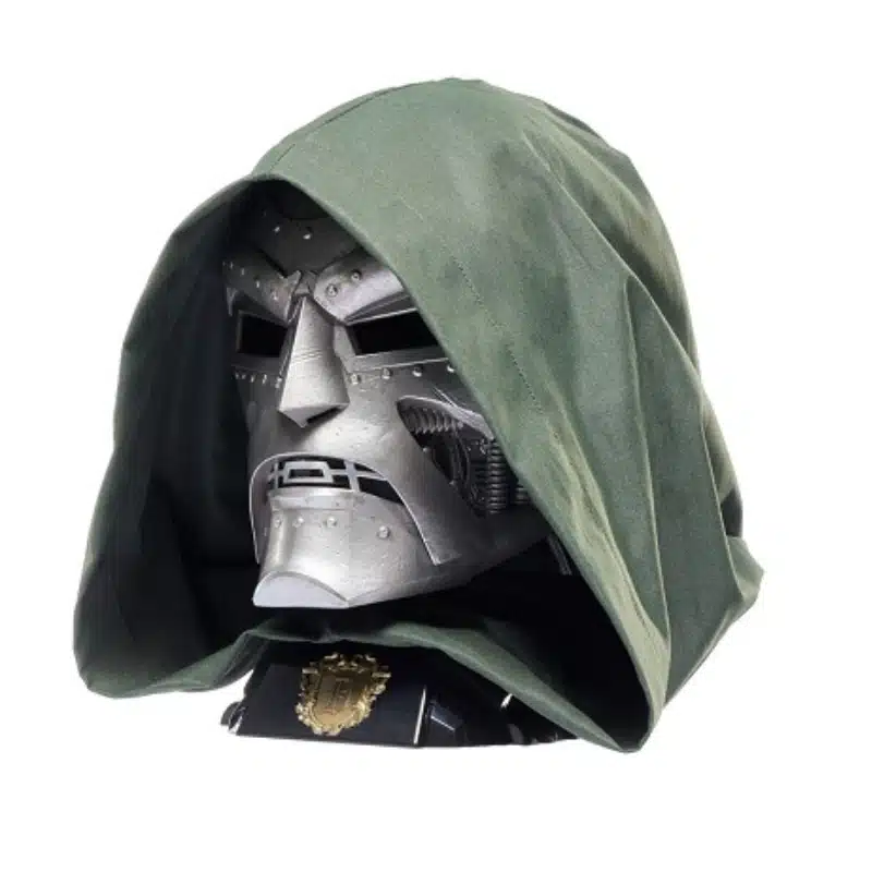 Marvel Legends Doctor Doom Premium Kaciga Roleplay Replika Marvel Legends Doctor Doom Premium Kaciga Roleplay Replika